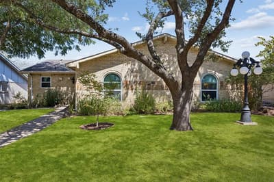 2061 E Peters Colony Road, Carrollton TX 75007 - Photo 2