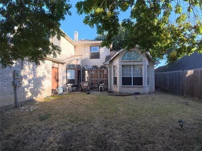 813 Courson Drive, DeSoto TX 75115 - Photo 2