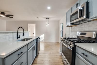 4129 Easter Avenue, Dallas TX 75216 - Photo 2