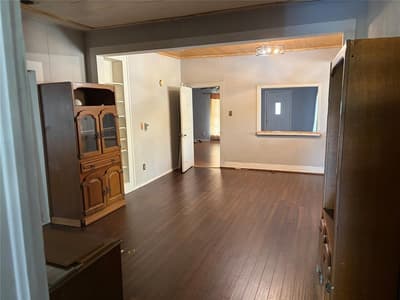 704 W Walcott Avenue, Comanche TX 76442 - Photo 4
