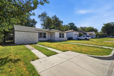 4601 Harwen Terrace, Fort Worth TX 76133 - Photo 3