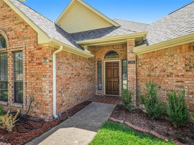 136 Highland Meadow Circle, Coppell TX 75019 - Photo 3