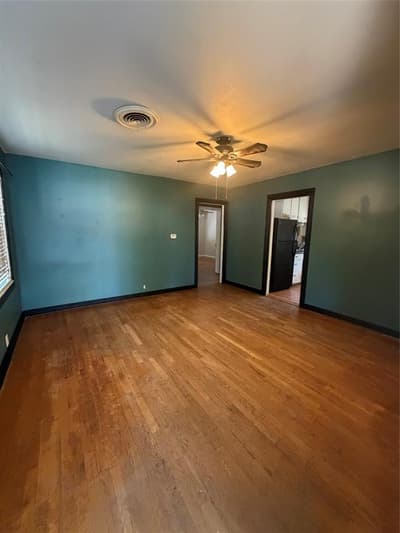 137 Bowie Street, McGregor TX 76657 - Photo 3