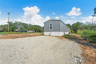 2720 Cypress Street, Granbury TX 76048 - Photo 3