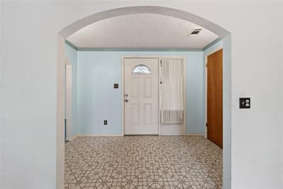 908 Chestnut Drive, Arlington TX 76012 - Photo 4