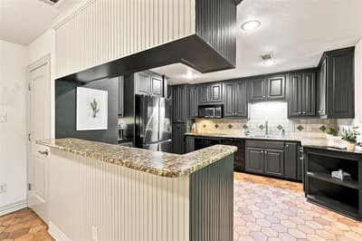 284 Shoreline Drive N, Azle TX 76020 - Photo 4
