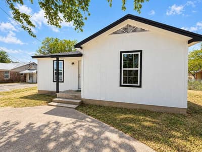 1115 W Main Street, Gatesville TX 76528 - Photo 2