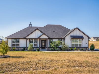 145 Prairie Meadows Court, Rhome TX 76078