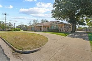 1700 Northcrest Drive, Arlington TX 76012 - Photo 4