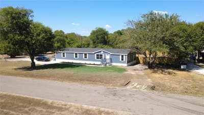 701 Lazy Springs Drive, Red Oak TX 75154 - Photo 2