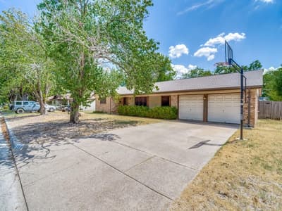 3513 Wren Avenue, Fort Worth TX 76133 - Photo 2