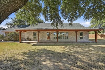 212 Bobby Sam Court, Collinsville TX 76233 - Photo 2