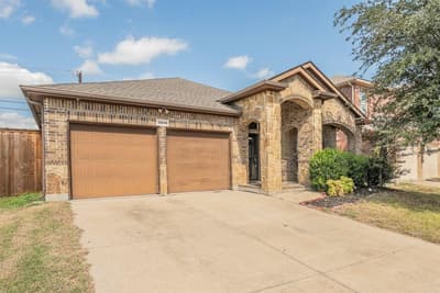 2840 Candace Drive, Grand Prairie TX 75051 - Photo 3