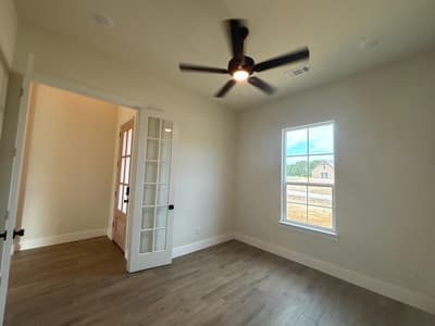 703 Deer Dale Court, Van Alstyne TX 75495 - Photo 4