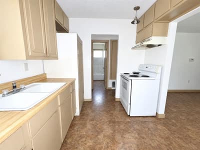 107 W College Street, Milford TX 76670 - Photo 2