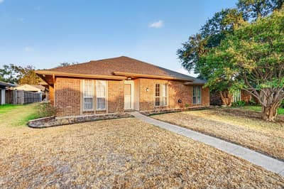 2102 Glenbrook Meadows Drive, Garland TX 75040 - Photo 2