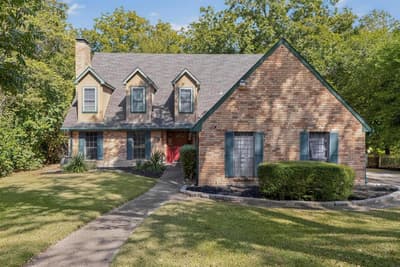 277 Creekwood Drive, Lancaster TX 75146
