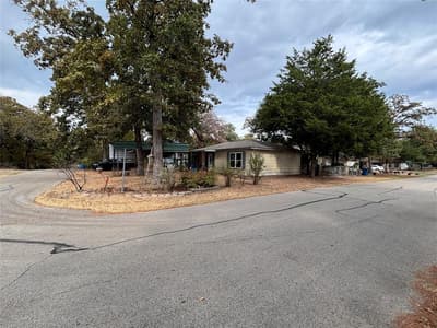 913 Woodland Trail, Tool TX 75143