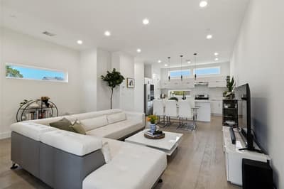 145 N Henderson Avenue # 107, Dallas TX 75214