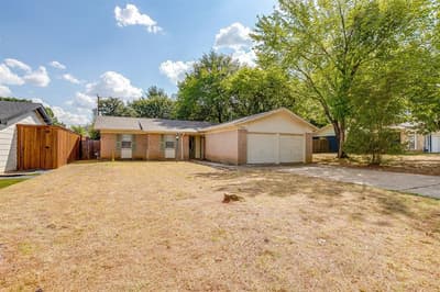 1116 Woodbrook Street, Arlington TX 76011 - Photo 2