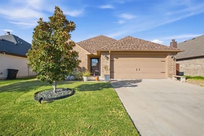 1432 Town Creek Circle, Weatherford TX 76086