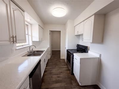 8540 Foxwood Lane, Dallas TX 75217 - Photo 2