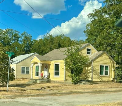 1702 NW 1st Avenue, Mineral Wells TX 76067