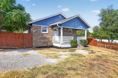 1801 E Harvey Avenue, Fort Worth TX 76104 - Photo 2