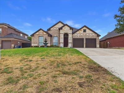 7575 Saddleridge Drive, Dallas TX 75249 - Photo 2