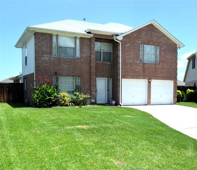 3994 Sword Dancer Way, Grand Prairie TX 75052 - Photo 2
