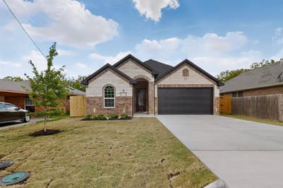 909 Meriott Street, Ennis TX 75119 - Photo 3