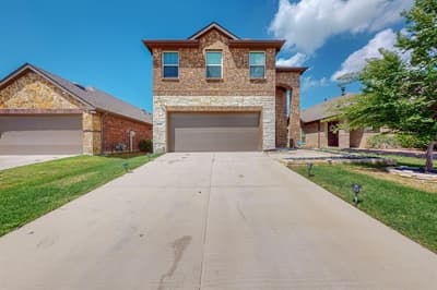 2166 Hobby Drive, Forney TX 75126 - Photo 2