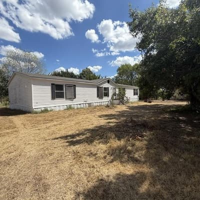 471 Cardinal Drive, Springtown TX 76082 - Photo 2