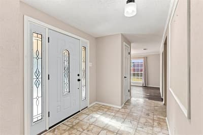 3904 Shady Valley Drive, Arlington TX 76013 - Photo 4