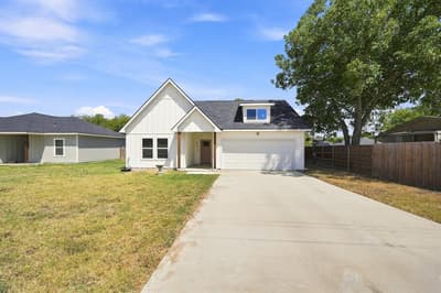 370 Third Avenue, Milford TX 76670 - Photo 3
