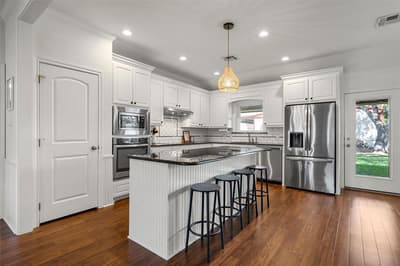 1004 N Main Street, West TX 76691 - Photo 2