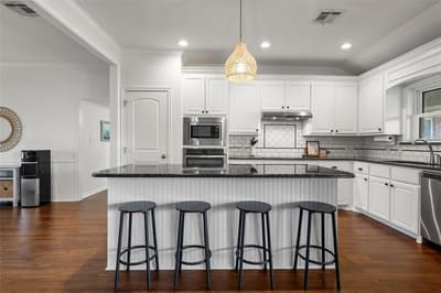 1004 N Main Street, West TX 76691 - Photo 3