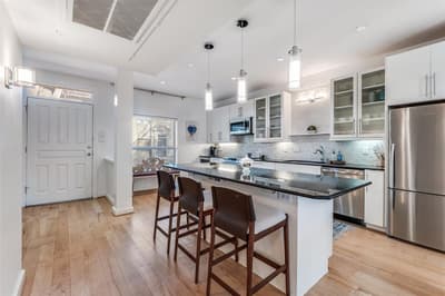 7404 W Northwest Highway # 3, Dallas TX 75225