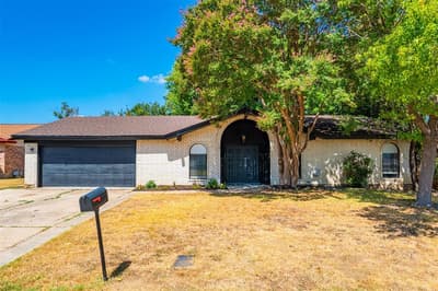 2105 Cottie Lane, Arlington TX 76010