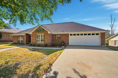 90 Delmore Drive, Hillsboro TX 76645 - Photo 4