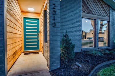 2010 Heatherbrook Drive, Grapevine TX 76051 - Photo 2