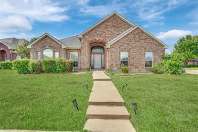 6900 Field Lark Drive, Arlington TX 76002