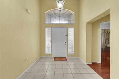 6900 Field Lark Drive, Arlington TX 76002 - Photo 4