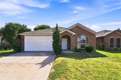 2833 Wakecrest Drive, Fort Worth TX 76108