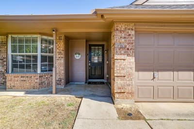 5921 Chisholm Trail, Haltom City TX 76148 - Photo 3
