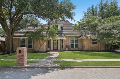 7002 Lake Louise Drive, Arlington TX 76016