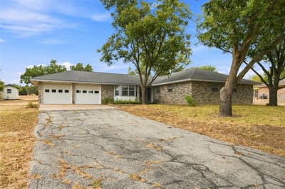 484 Thompson Road, Troy TX 76579