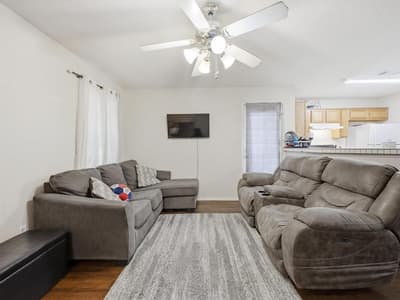 2001 Waleska Plaza, Dallas TX 75211 - Photo 3