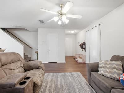 2001 Waleska Plaza, Dallas TX 75211 - Photo 4