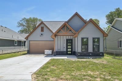 2936 Henry Road, Lancaster TX 75134